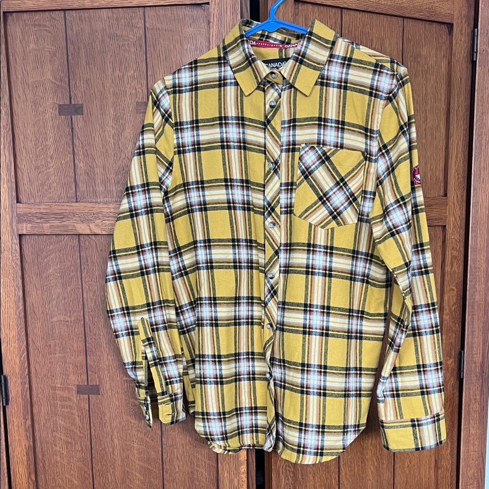 Women’s Canada Brand Yellow Flannel Shirt M